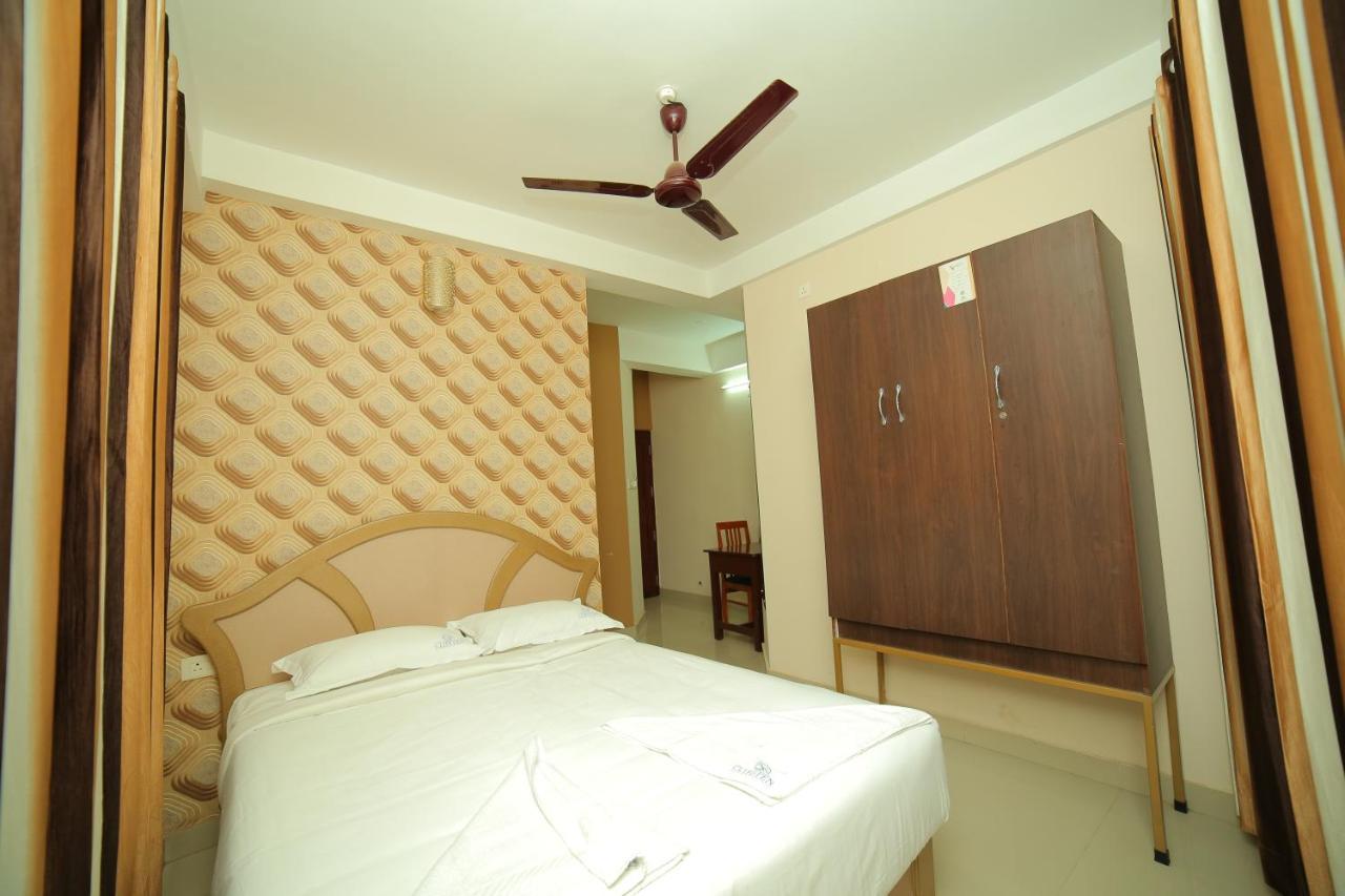 Hotel Falcon Thiruvananthapuram Exterior photo